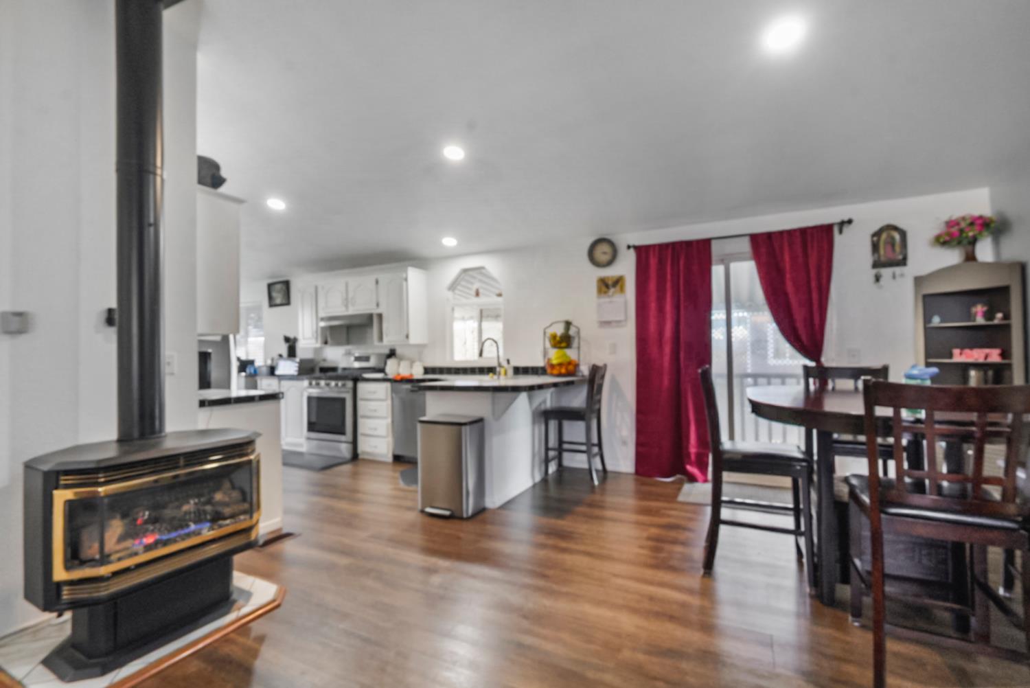 4837 Faith Home Rd #136, Ceres, CA 95307