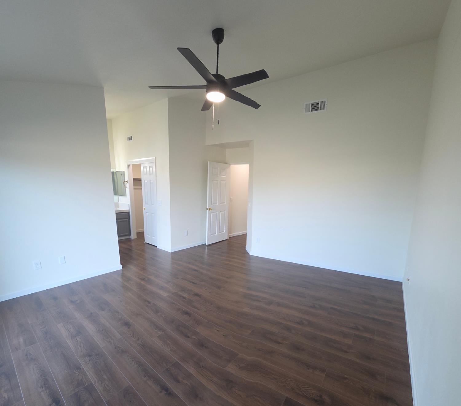 1680 Michele Way, Escalon, CA 95320