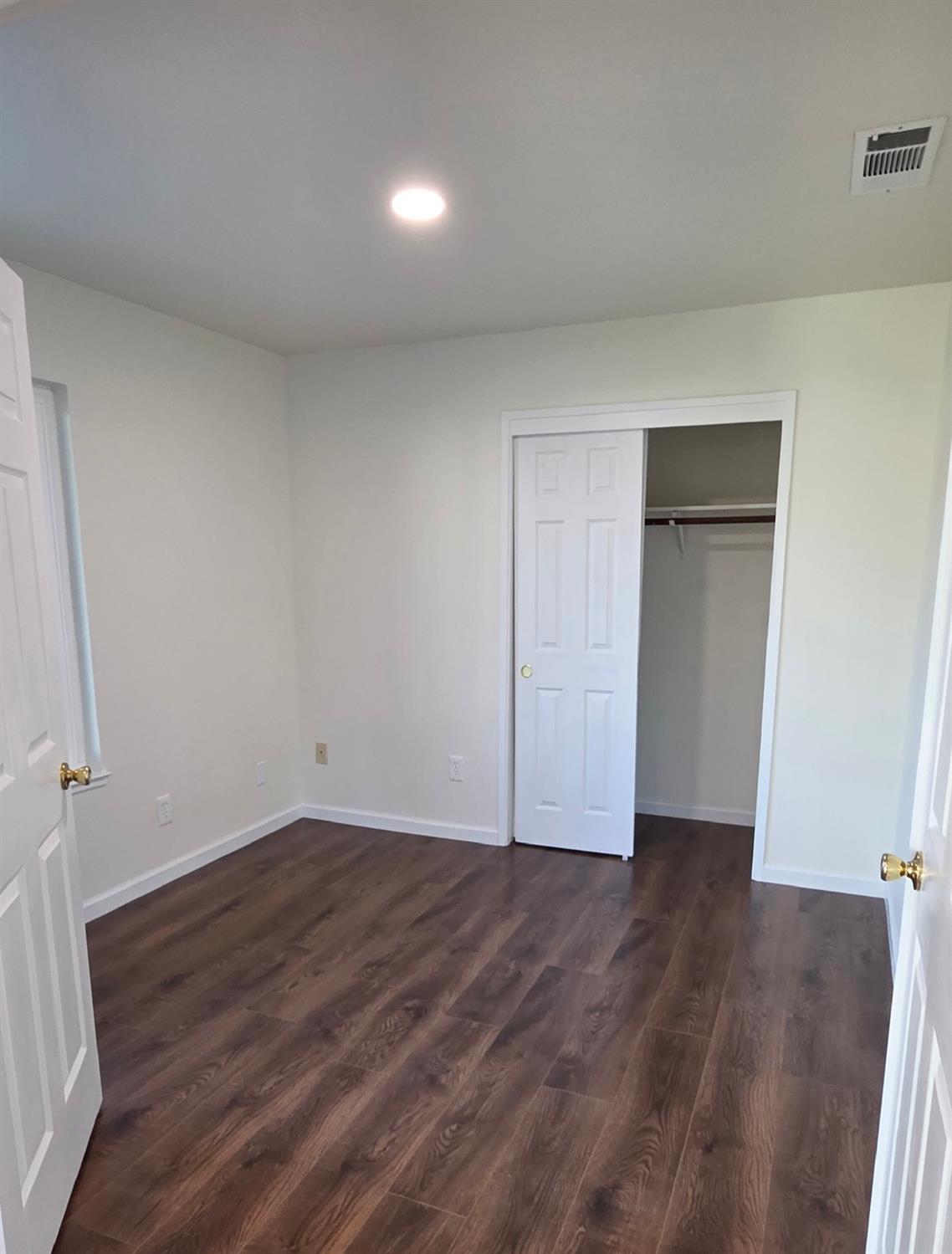 1680 Michele Way, Escalon, CA 95320