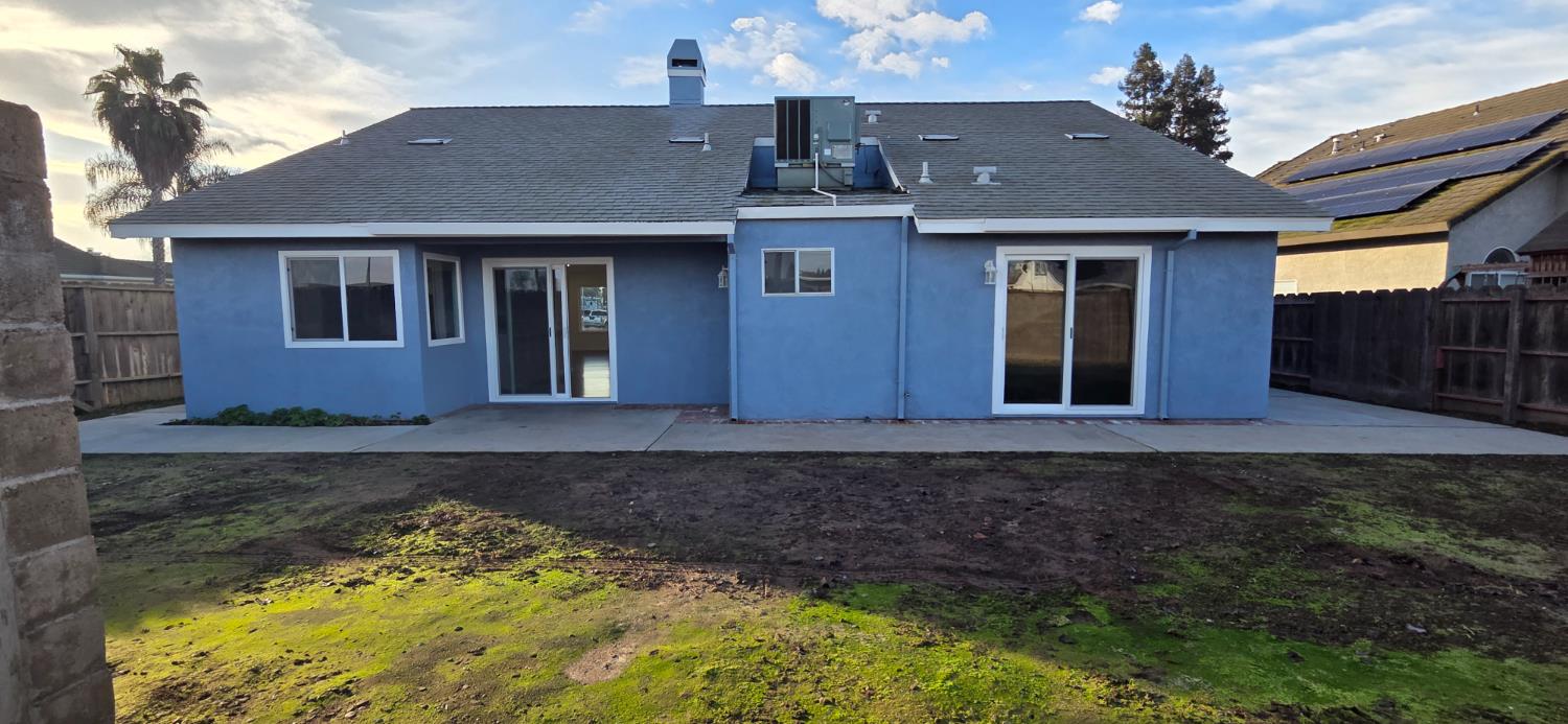 1680 Michele Way, Escalon, CA 95320