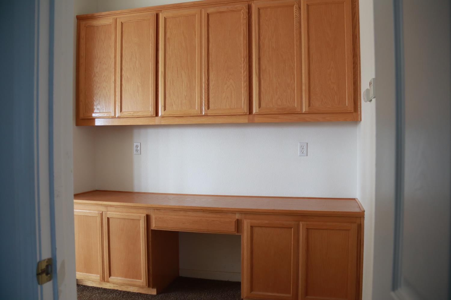 2607 Allegiance Ln, Riverbank, CA 95367