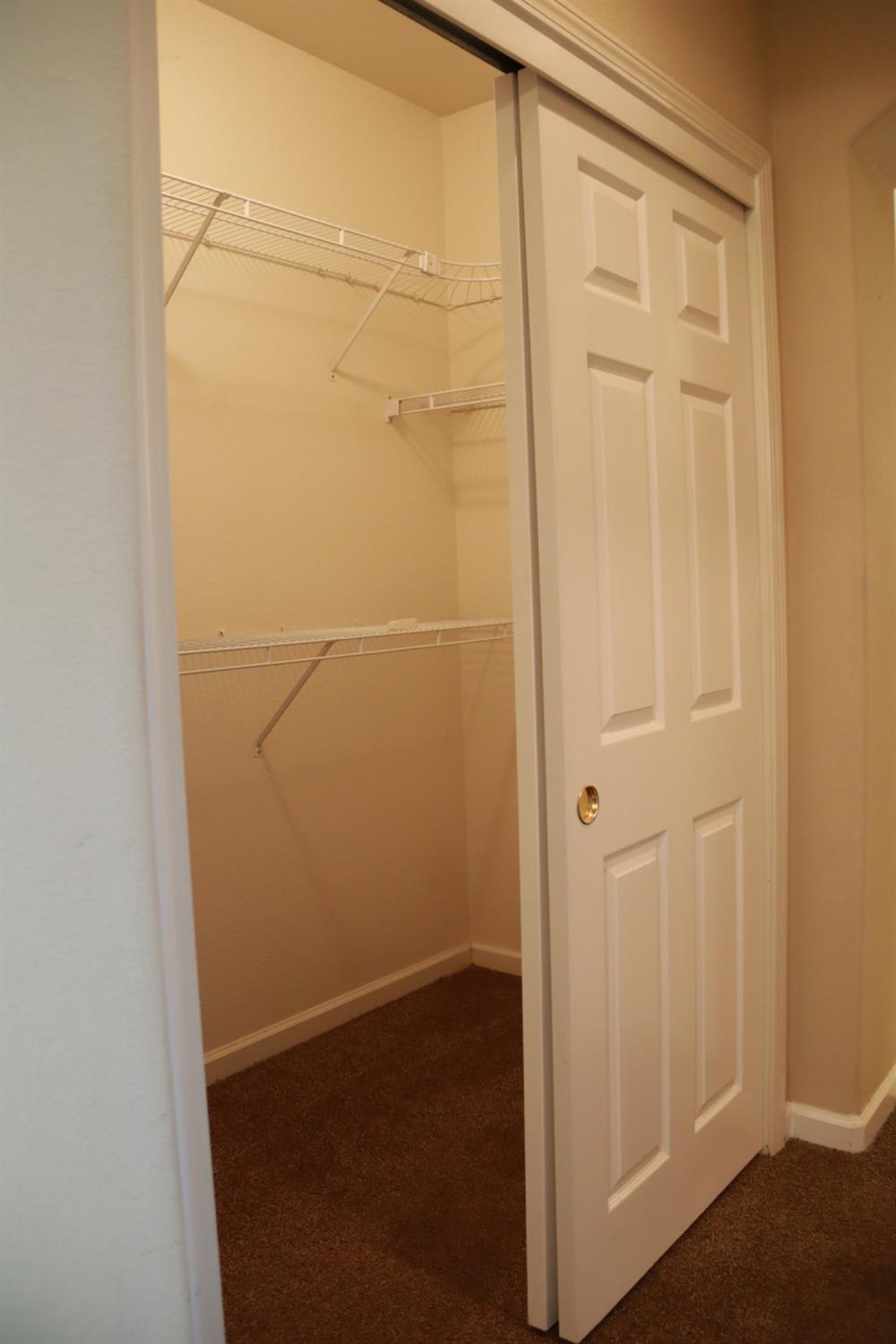 2607 Allegiance Ln, Riverbank, CA 95367