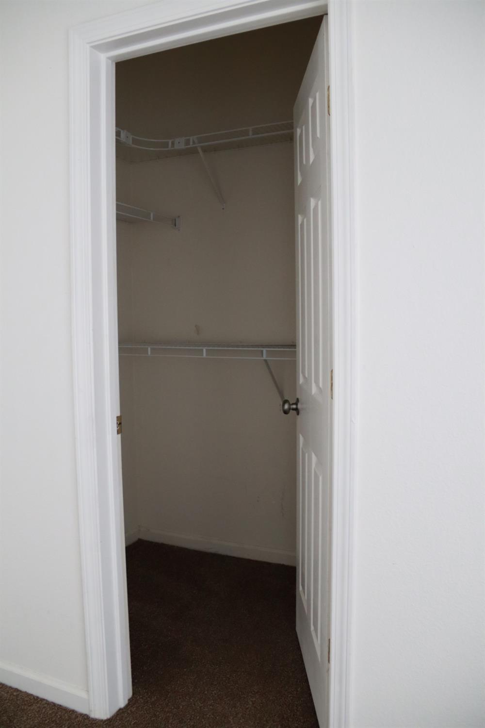 2607 Allegiance Ln, Riverbank, CA 95367