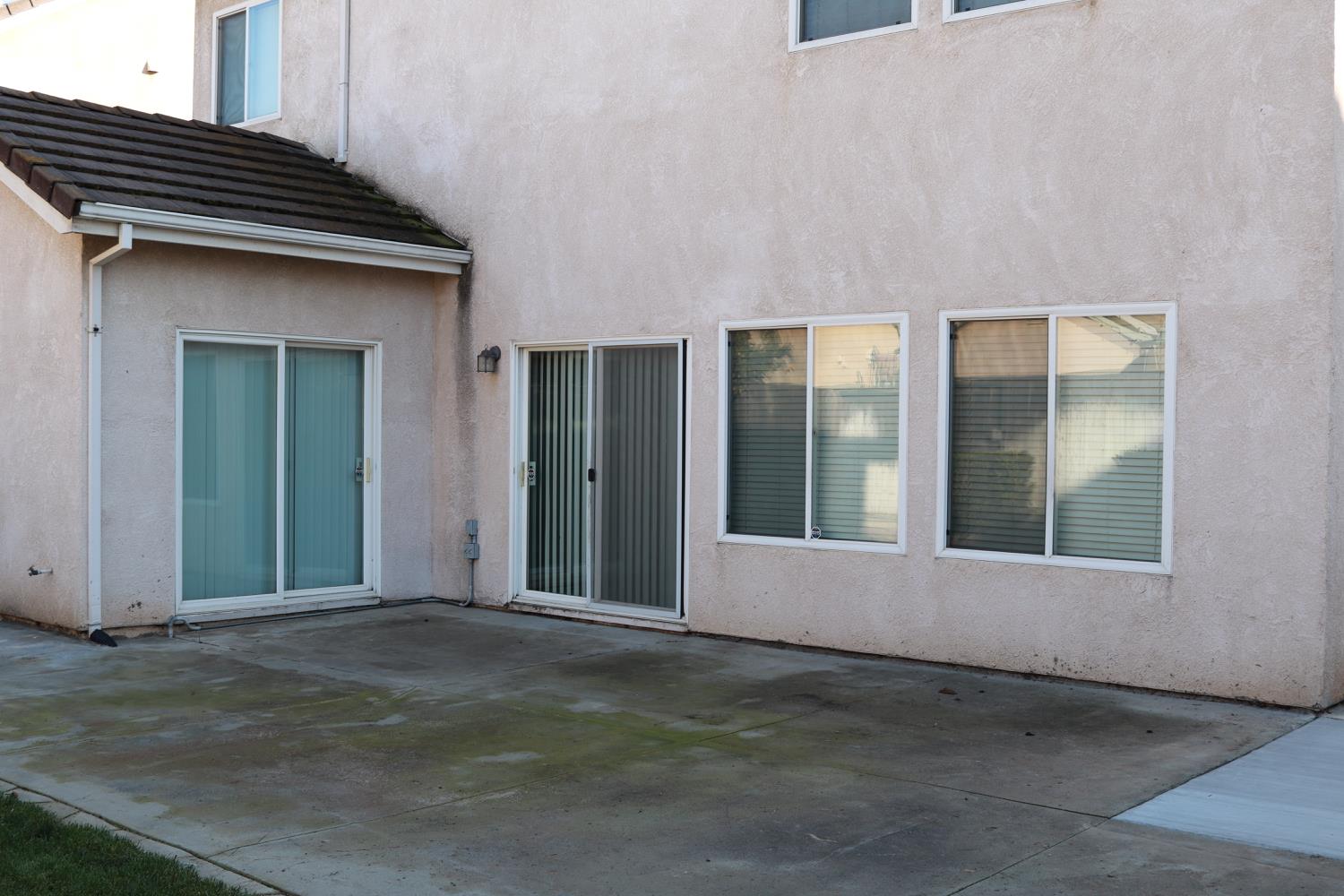 2607 Allegiance Ln, Riverbank, CA 95367