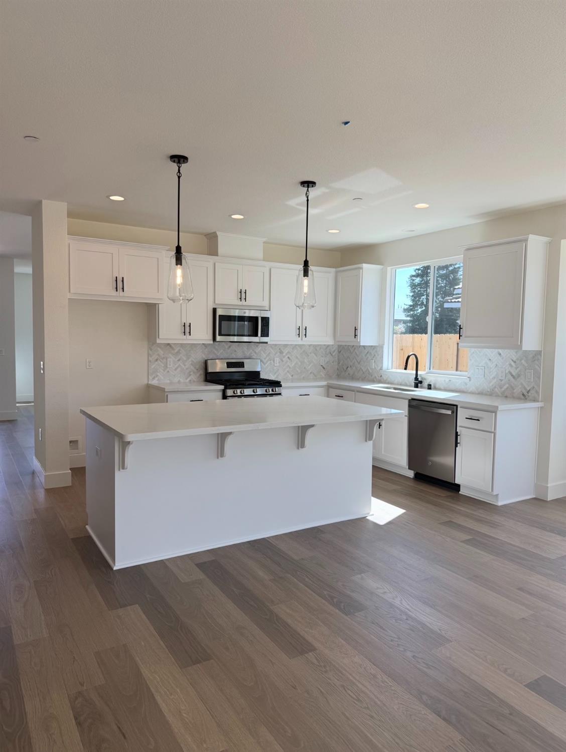 2061 Zane Way, Turlock, CA 95382