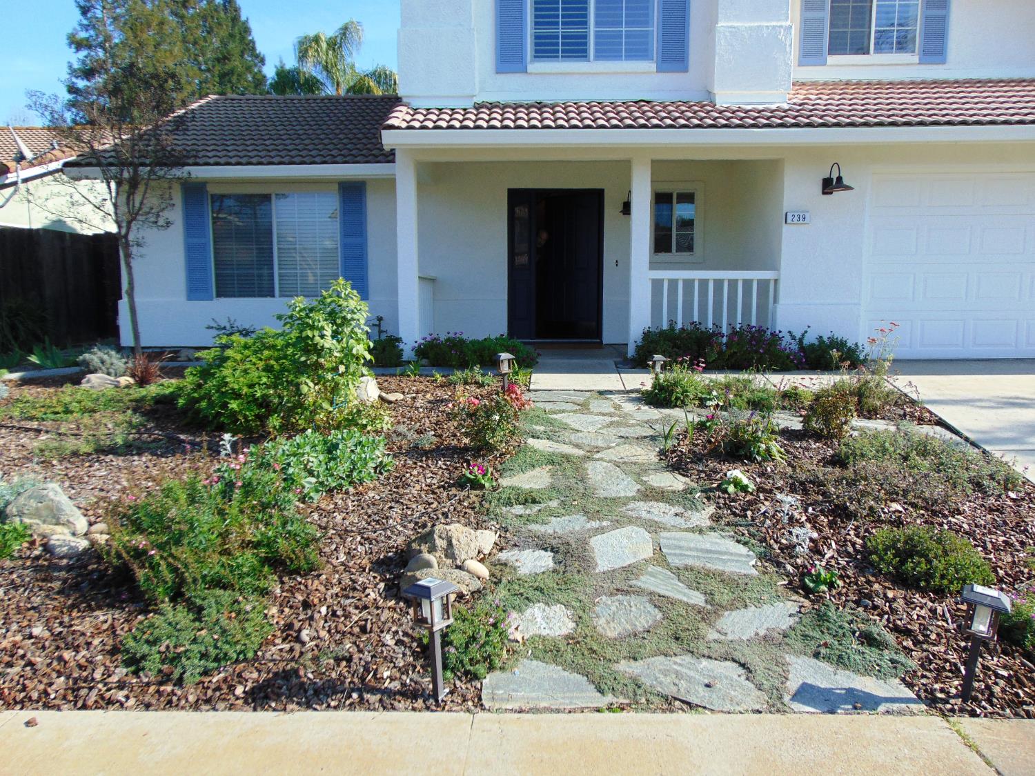 239 Fairwood Dr, Oakdale, CA 95361