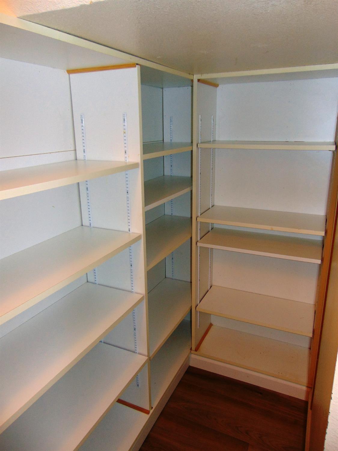 239 Fairwood Dr, Oakdale, CA 95361