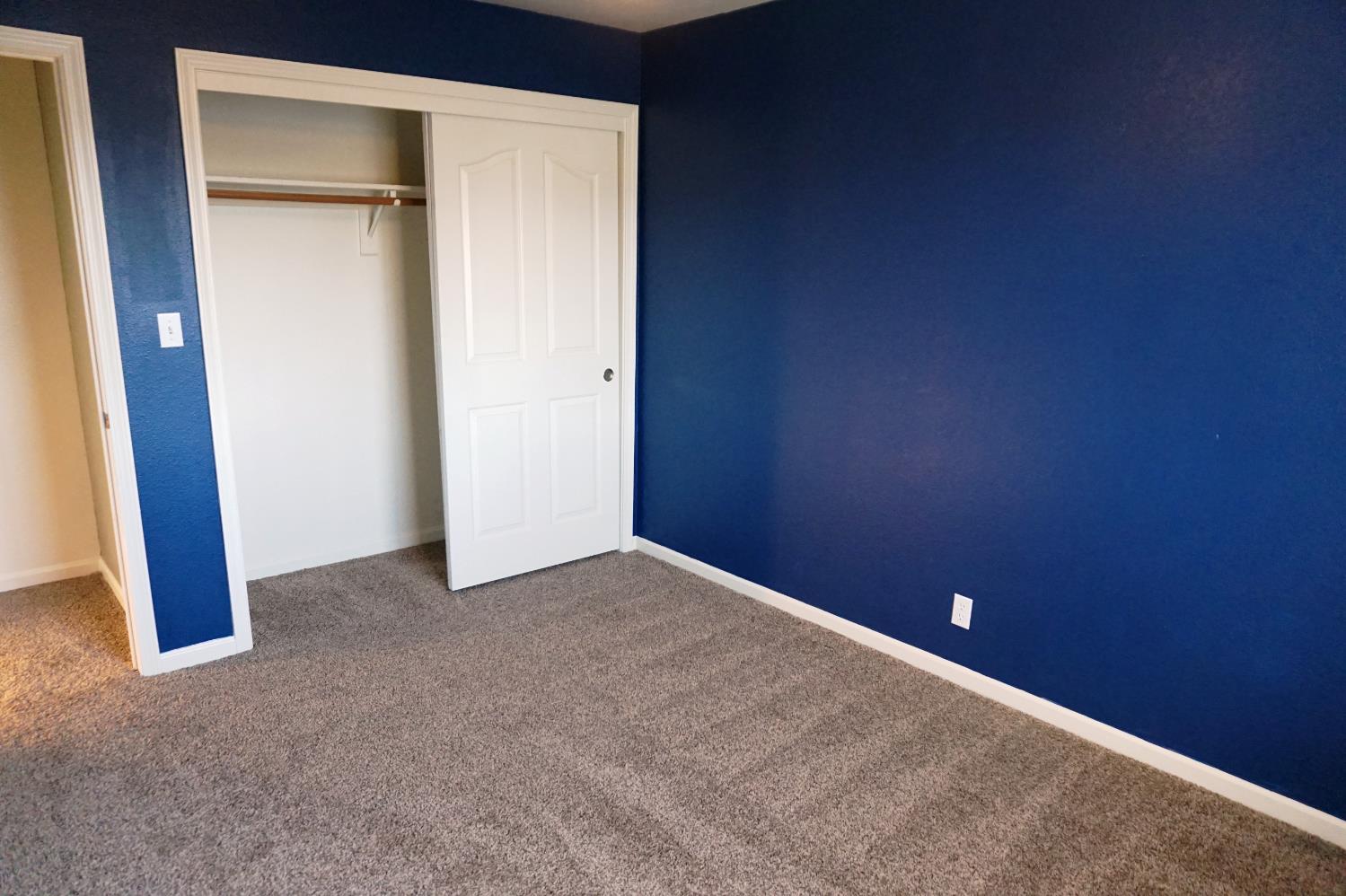 239 Fairwood Dr, Oakdale, CA 95361