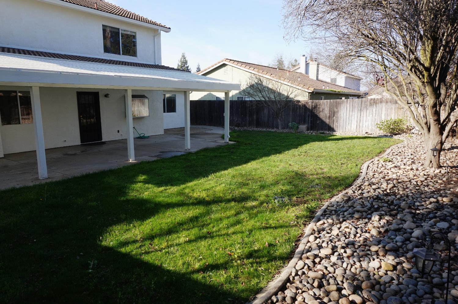 239 Fairwood Dr, Oakdale, CA 95361