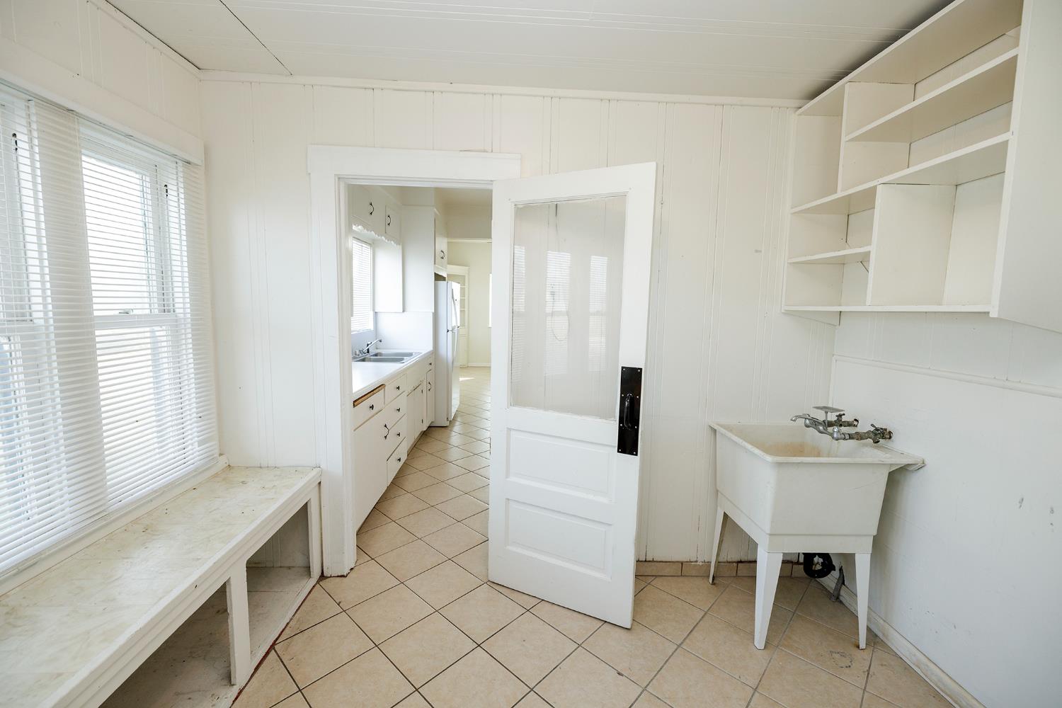 153 Almond Ave, Turlock, CA 95380