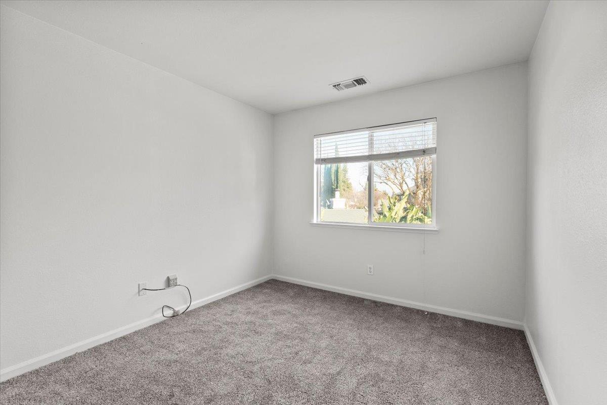 4246 Merchant Ln, Turlock, CA 95382