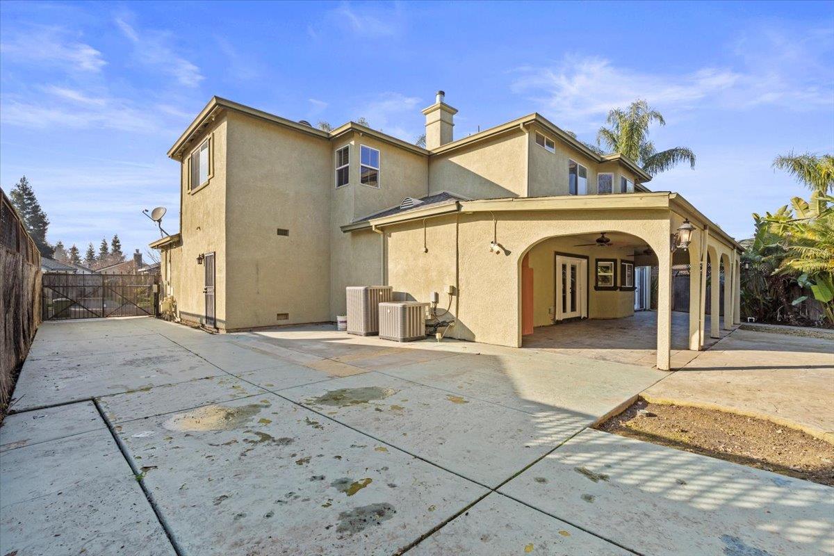 4246 Merchant Ln, Turlock, CA 95382