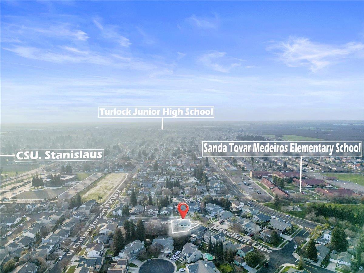 4246 Merchant Ln, Turlock, CA 95382