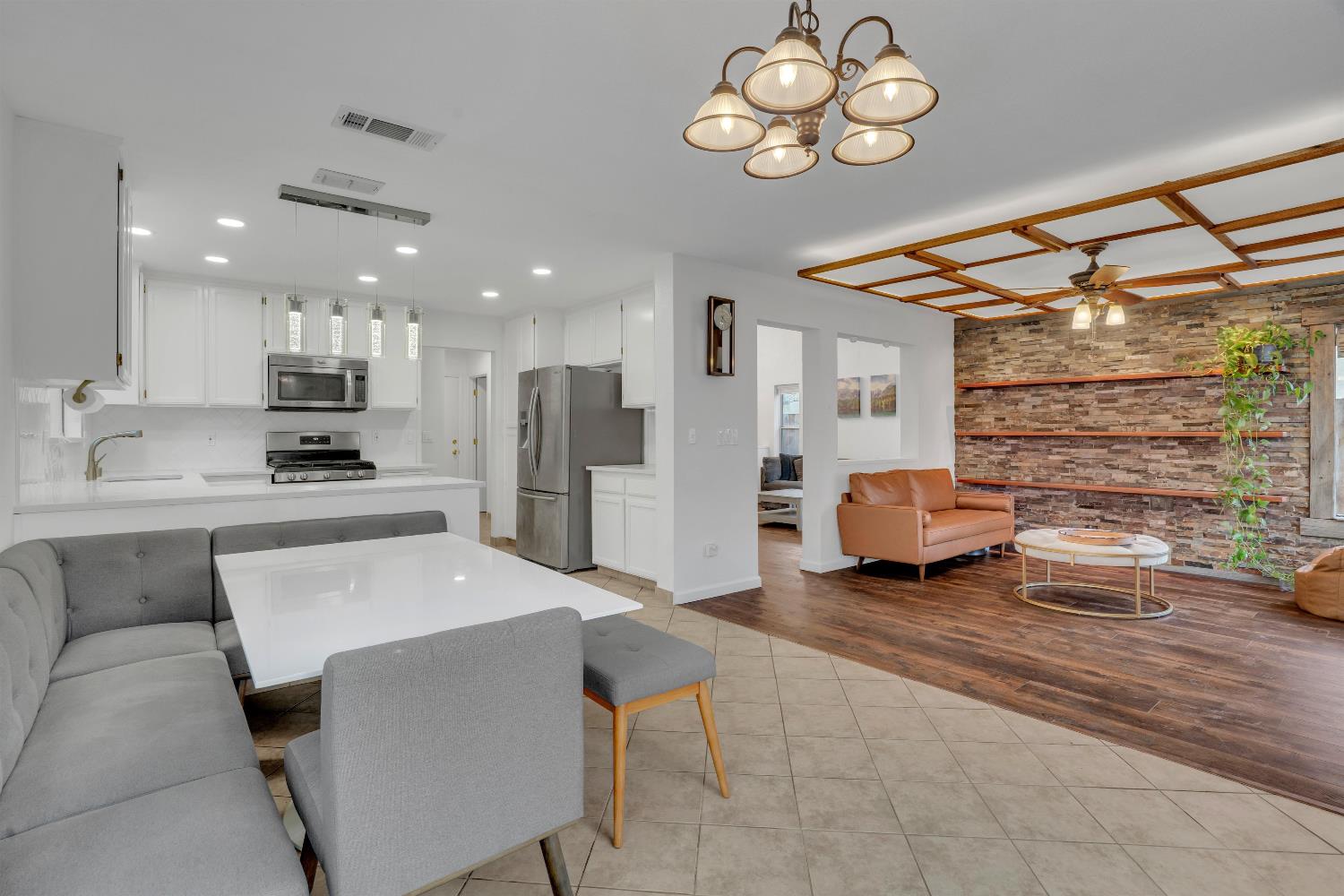 765 Jackoyln, Manteca, CA 95336