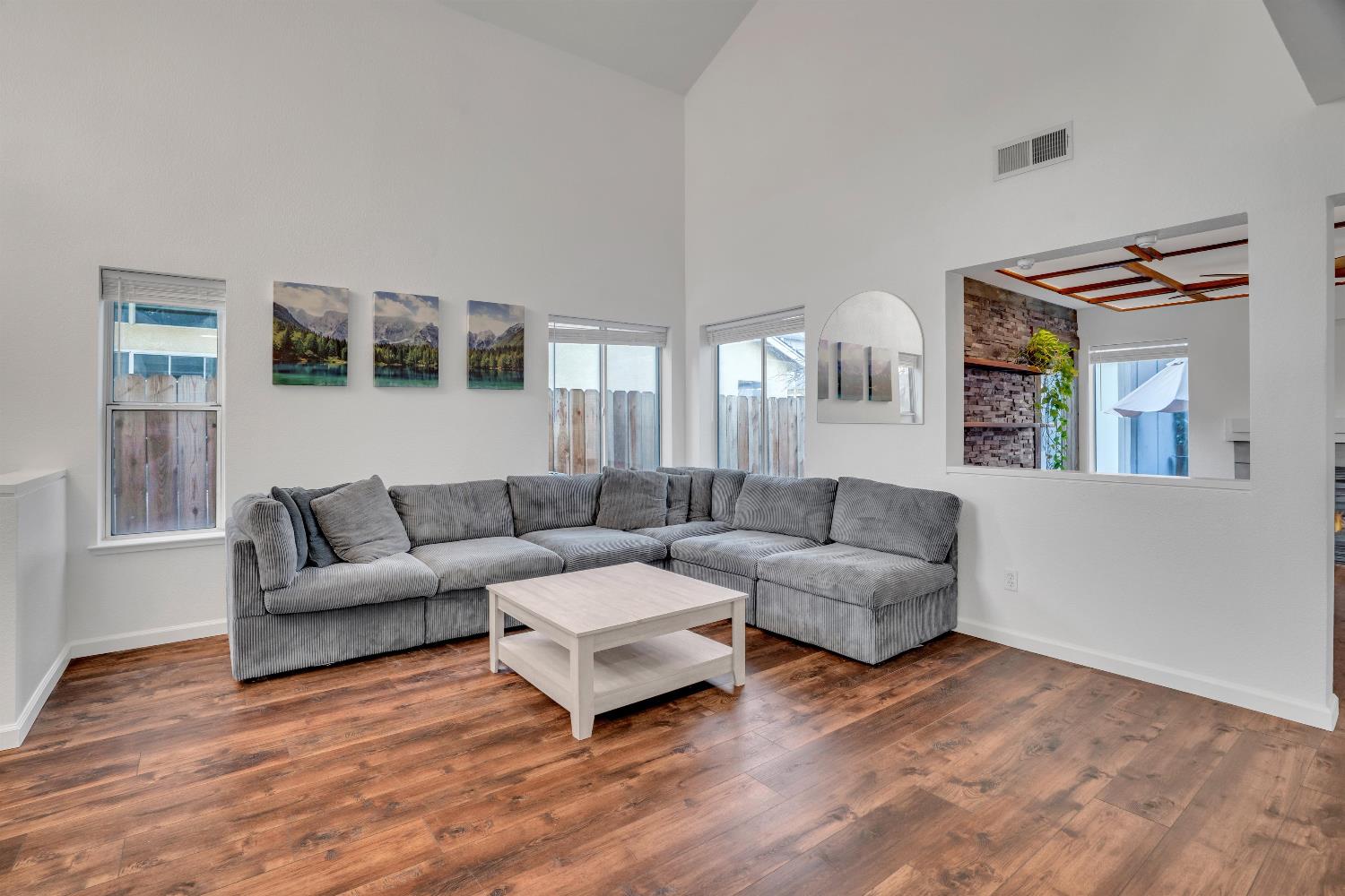 765 Jackoyln, Manteca, CA 95336