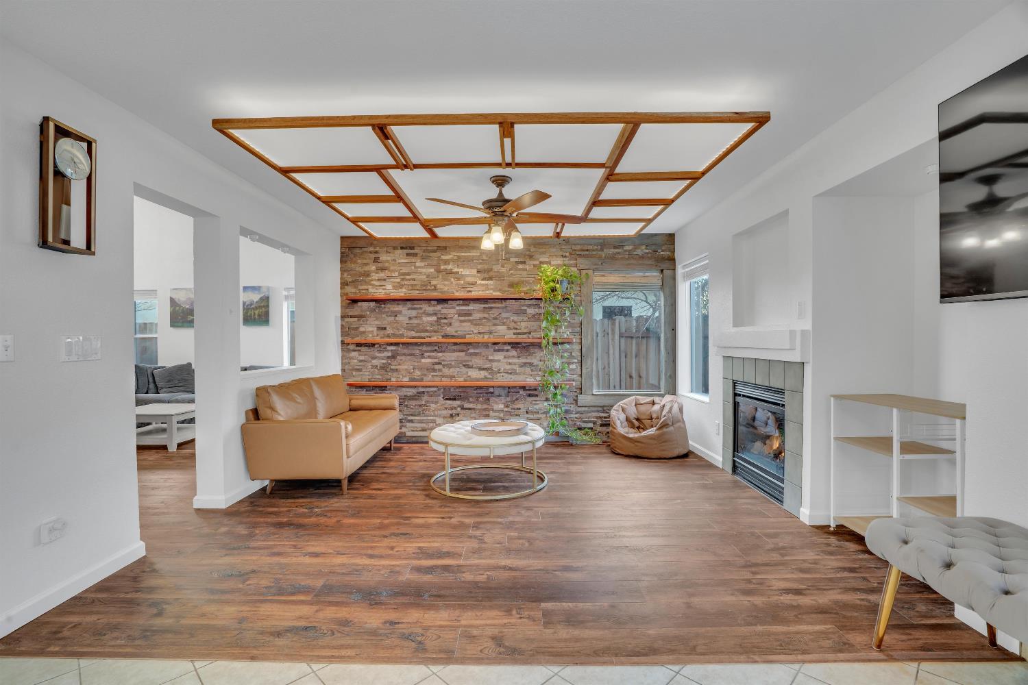 765 Jackoyln, Manteca, CA 95336