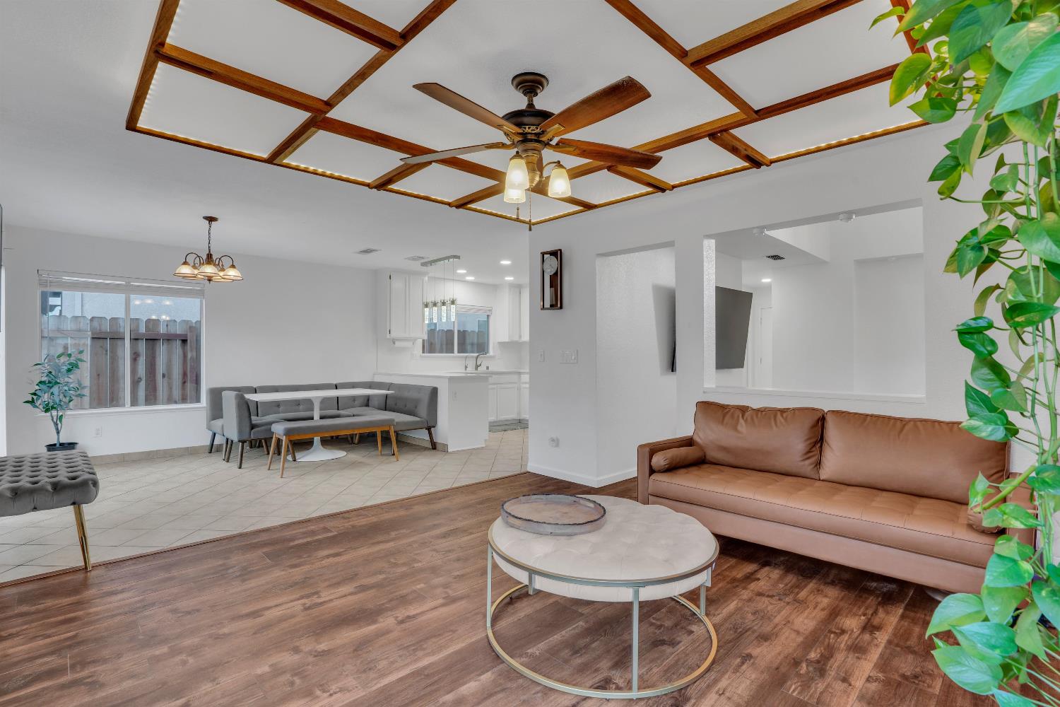 765 Jackoyln, Manteca, CA 95336