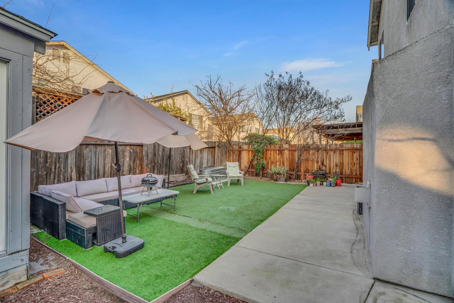 765 Jackoyln, Manteca, CA 95336