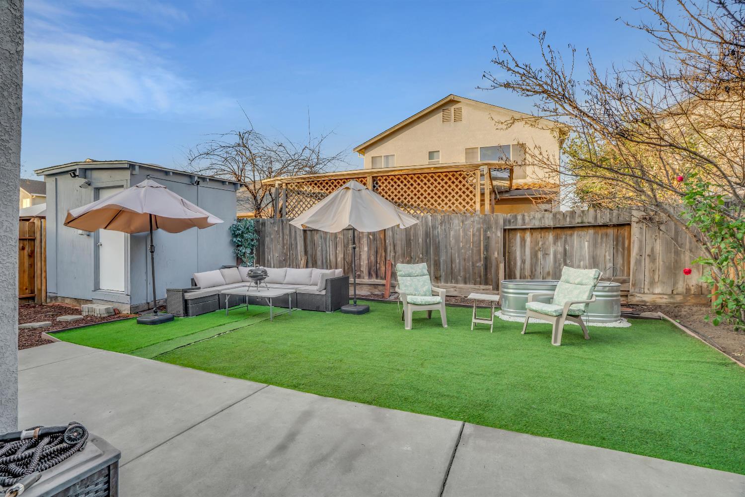 765 Jackoyln, Manteca, CA 95336