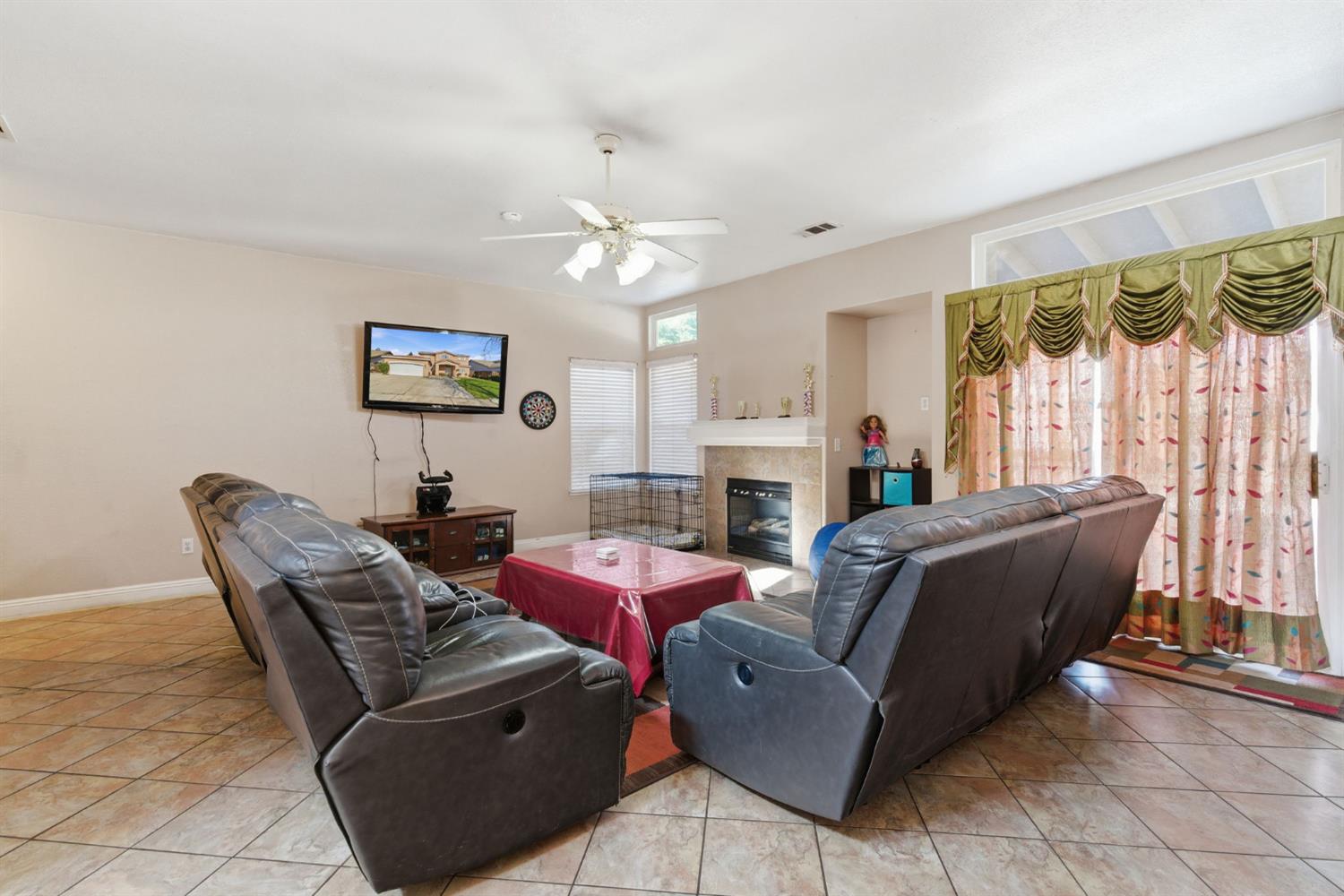 2147 Sorrel Dr, Turlock, CA 95380