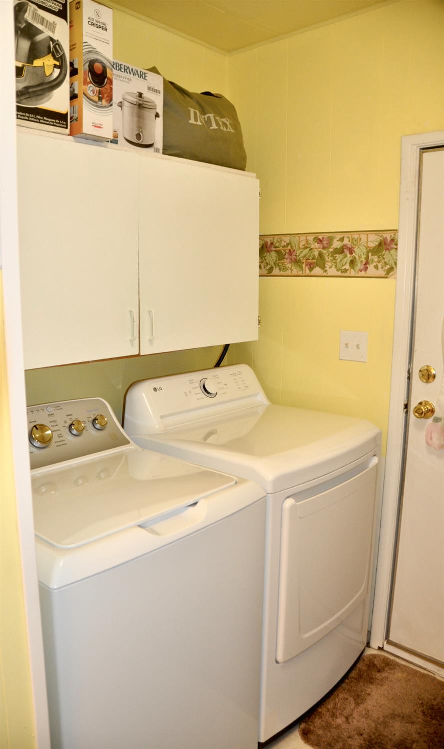 24 Schooner Ln, Modesto, CA 95356