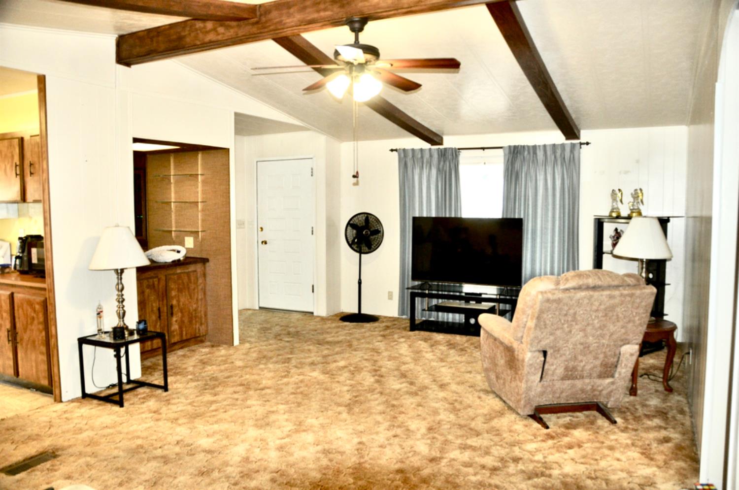 24 Schooner Ln, Modesto, CA 95356