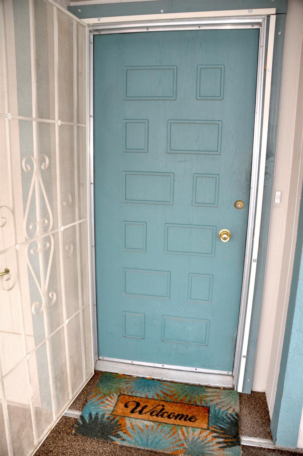 24 Schooner Ln, Modesto, CA 95356