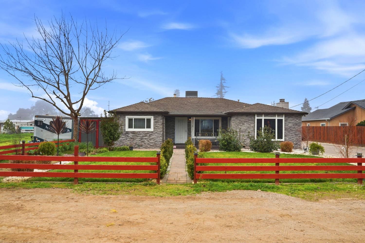 3917 Santa Fe St, Riverbank, CA 95367