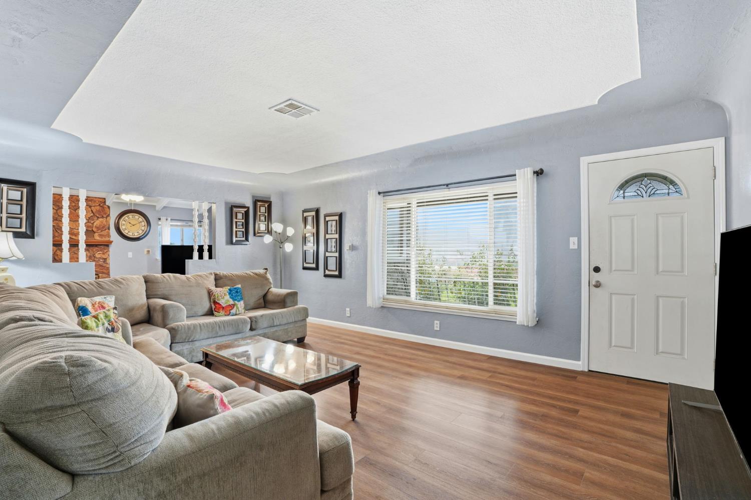 3917 Santa Fe St, Riverbank, CA 95367