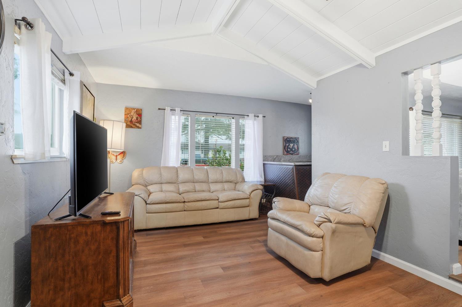 3917 Santa Fe St, Riverbank, CA 95367