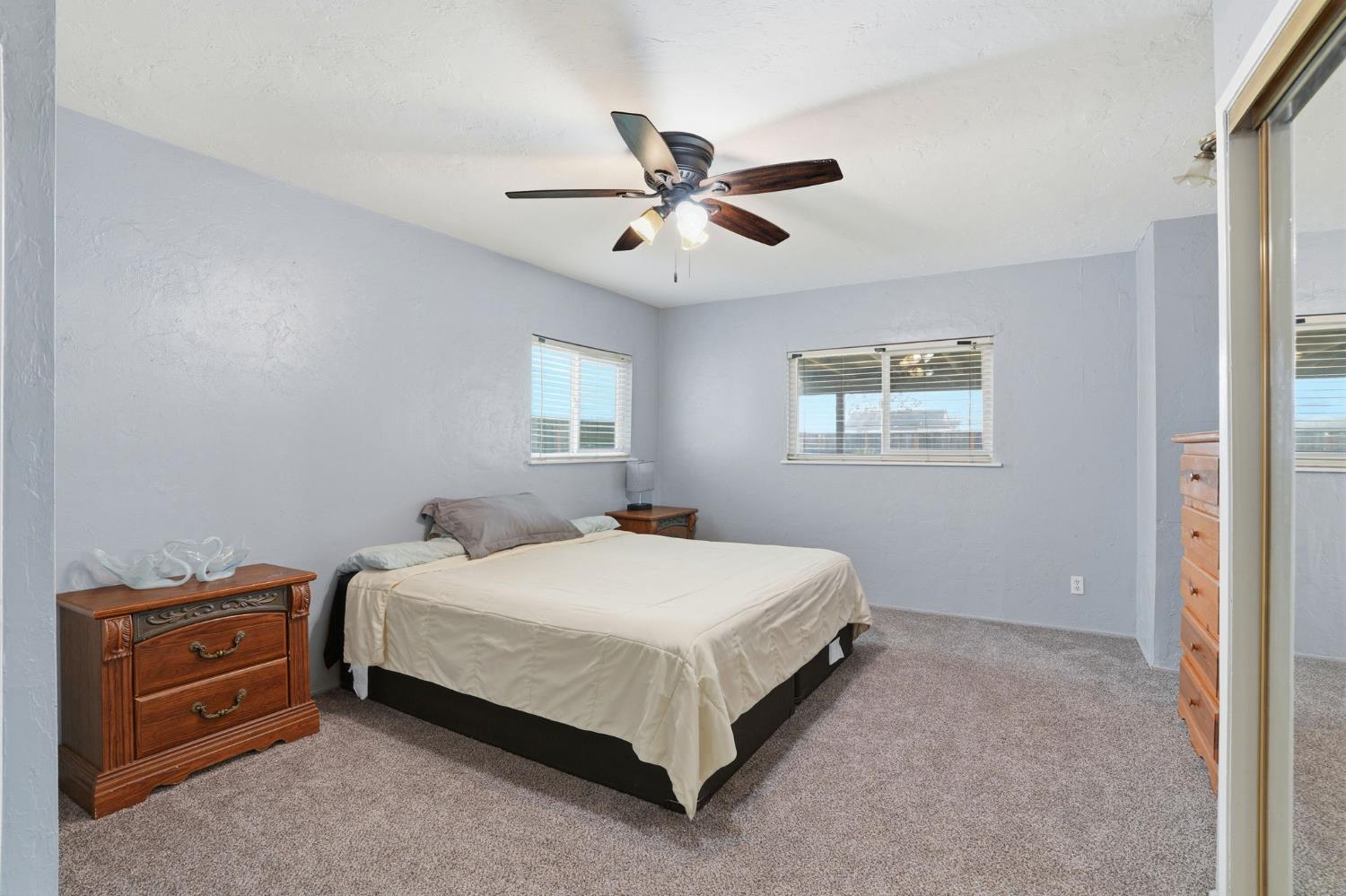 3917 Santa Fe St, Riverbank, CA 95367