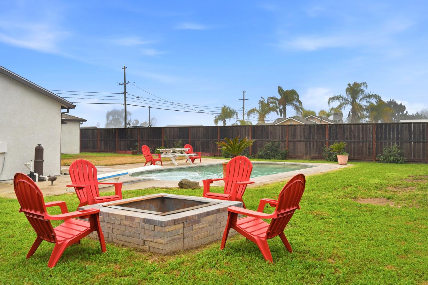 3917 Santa Fe St, Riverbank, CA 95367