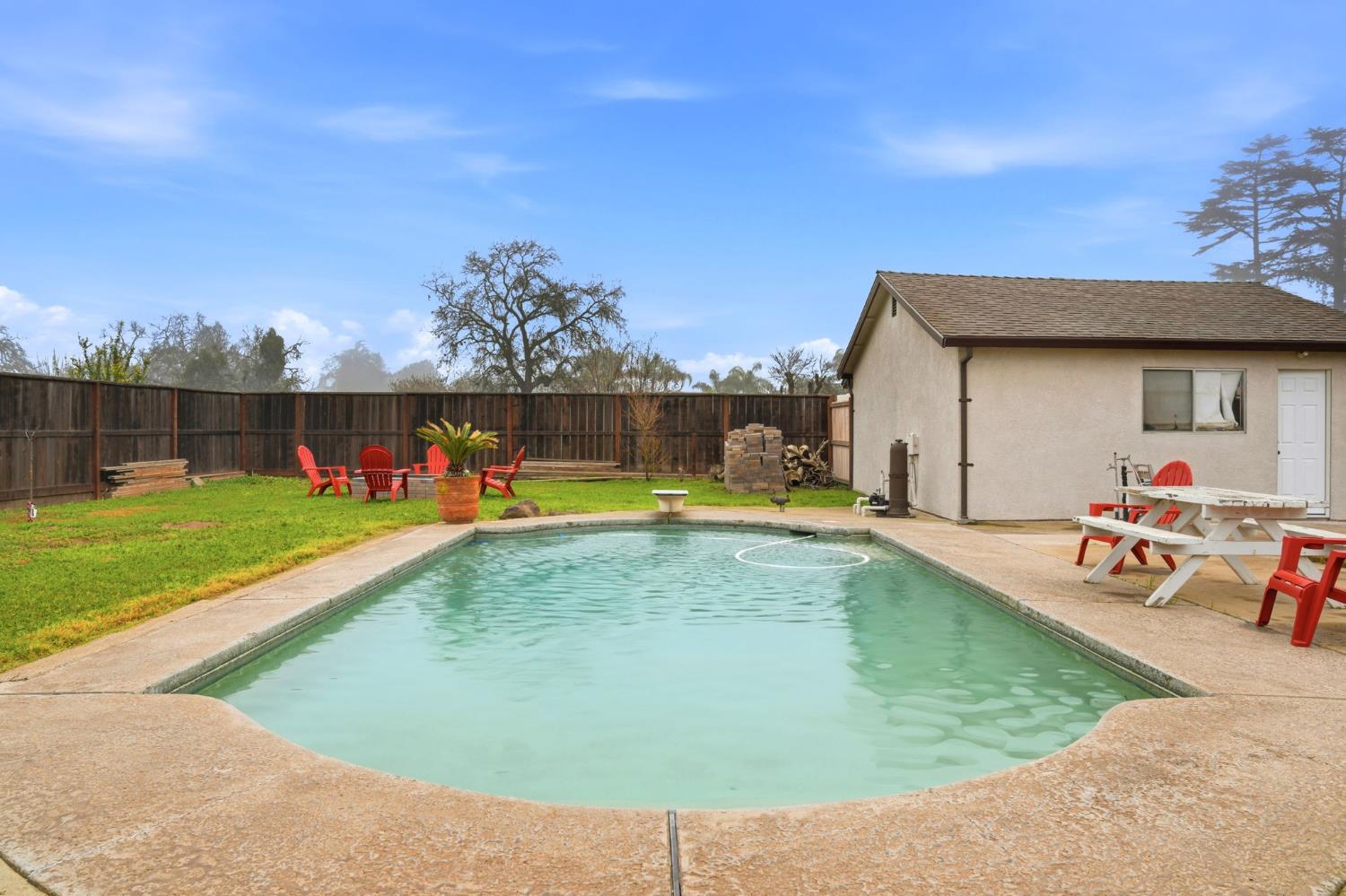 3917 Santa Fe St, Riverbank, CA 95367