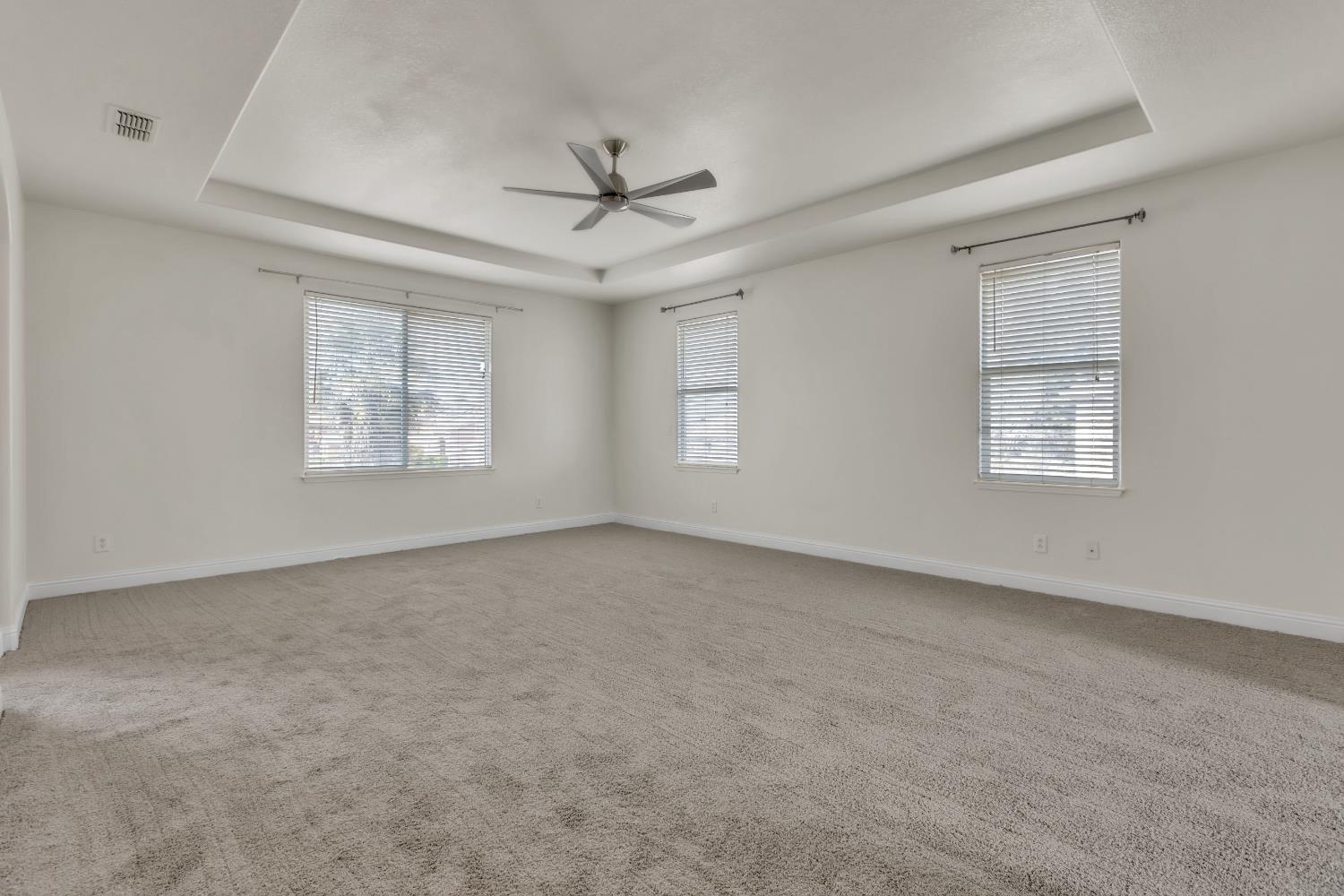 3329 Vancouver Dr, Modesto, CA 95355