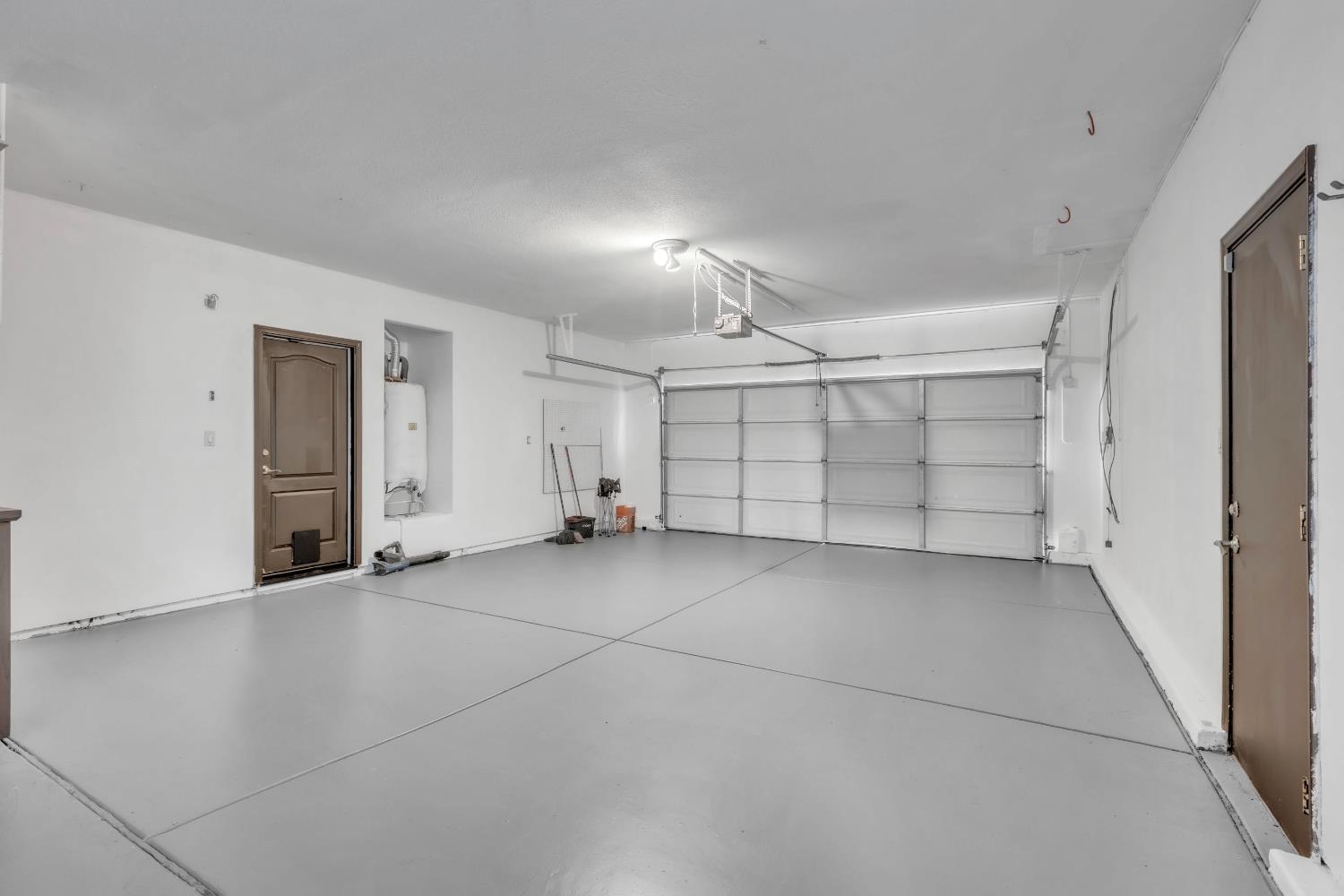 3329 Vancouver Dr, Modesto, CA 95355