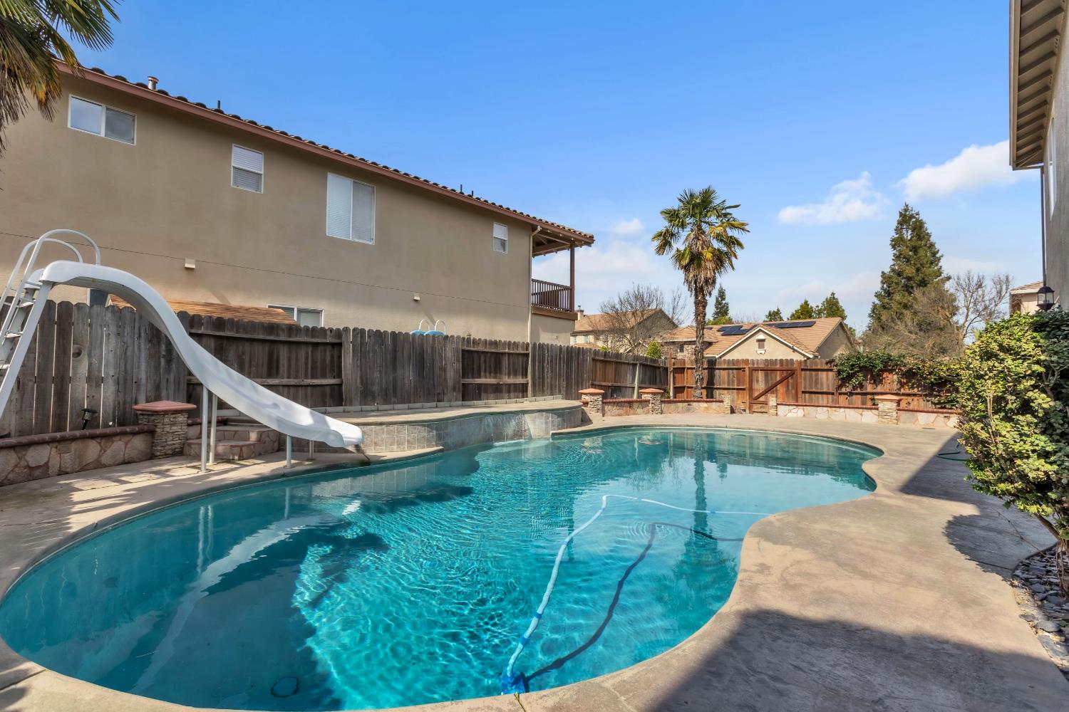 3329 Vancouver Dr, Modesto, CA 95355