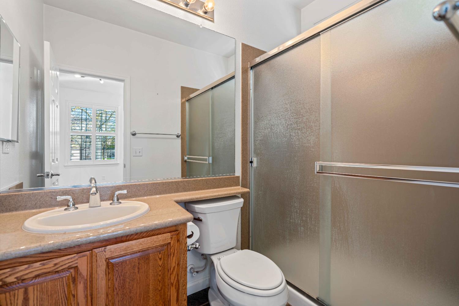 1434 Augusta Pointe Dr, Ripon, CA 95366