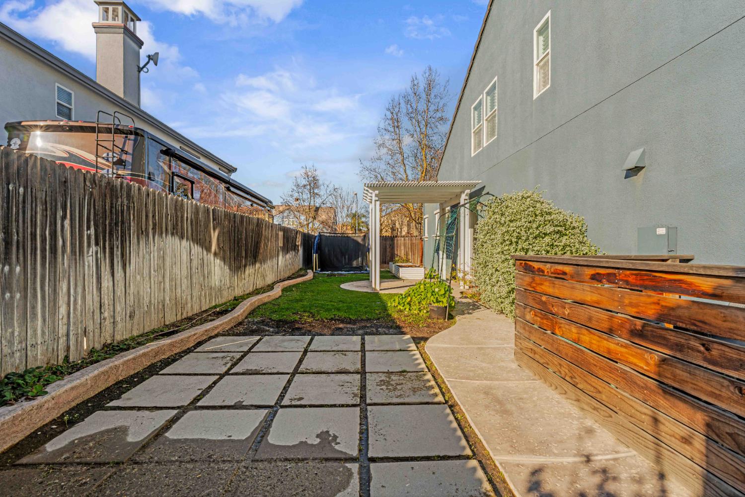 1434 Augusta Pointe Dr, Ripon, CA 95366