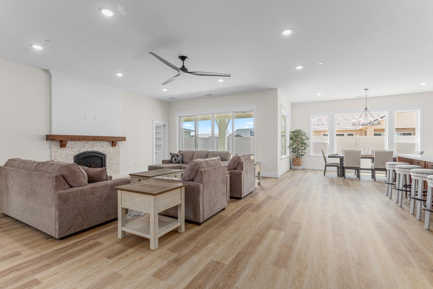 2119 Via Bella, Oakdale, CA 95361