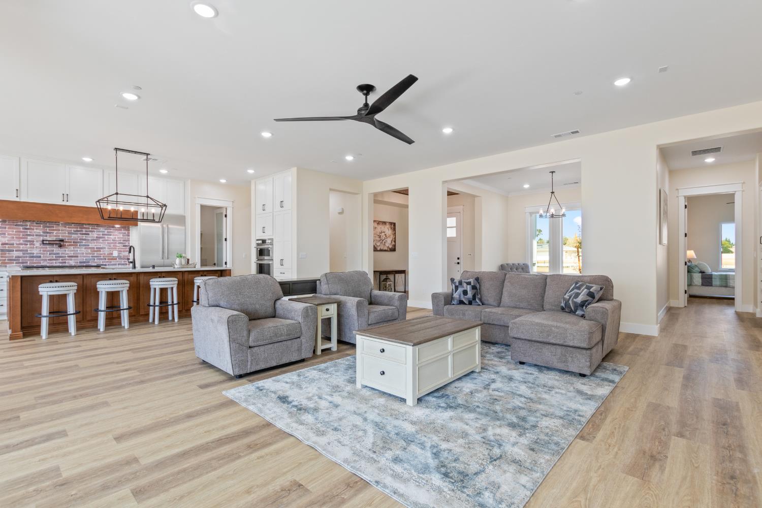 2119 Via Bella, Oakdale, CA 95361