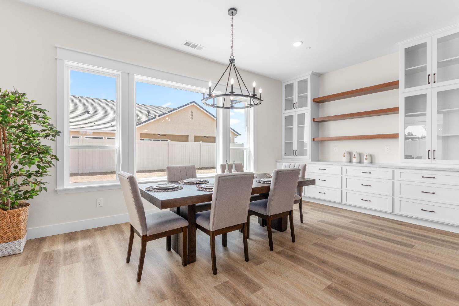 2119 Via Bella, Oakdale, CA 95361