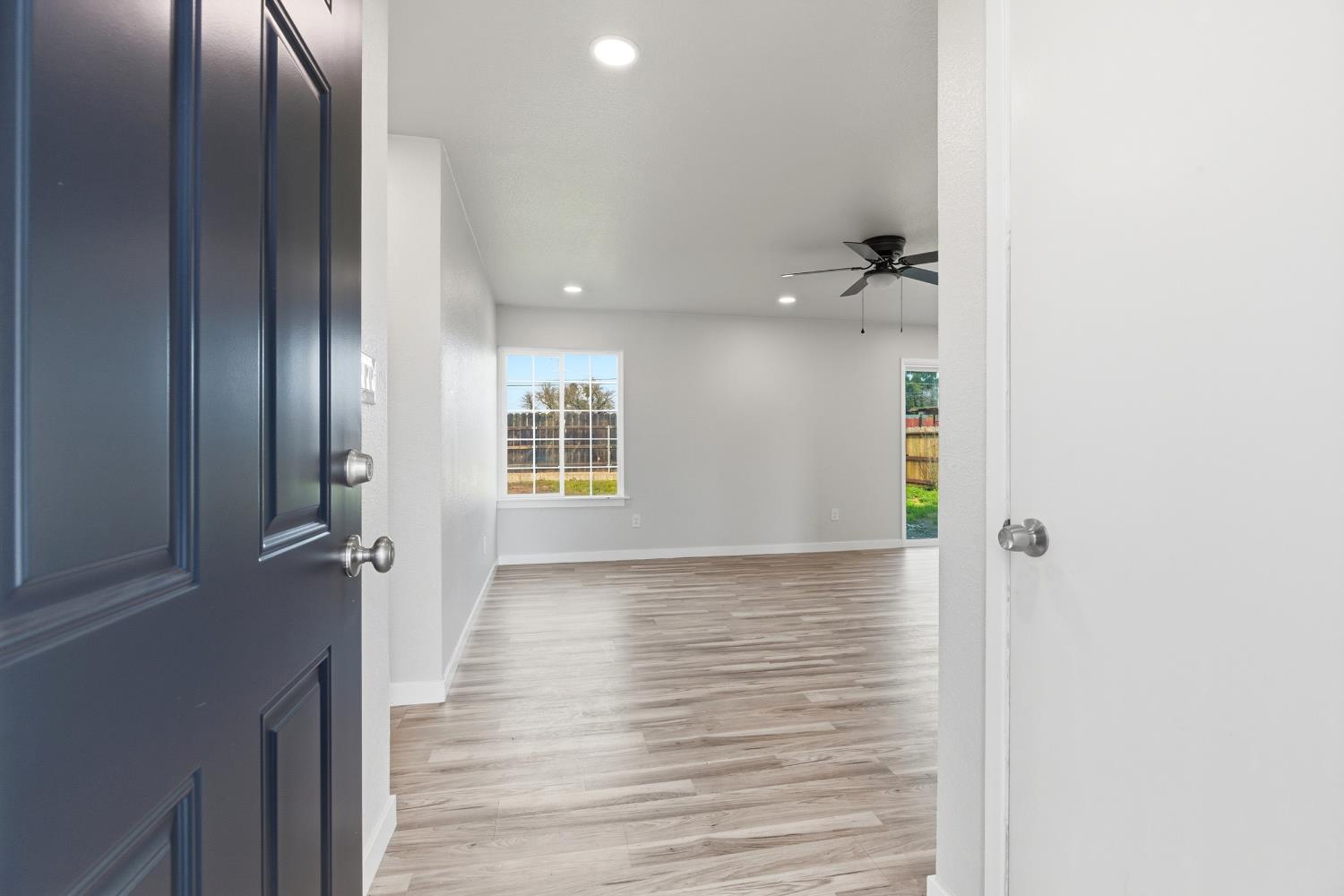 1025 Fish Dr, Modesto, CA 95351