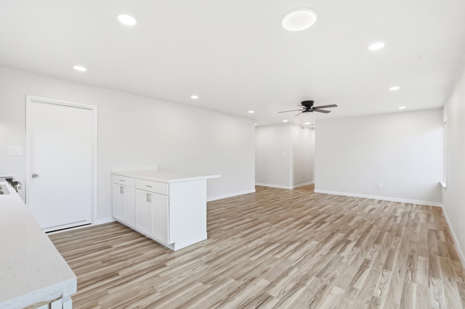 1025 Fish Dr, Modesto, CA 95351