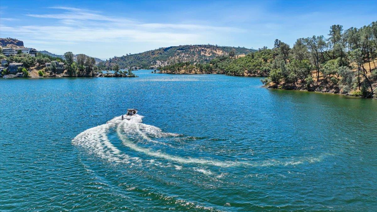 2307 Arrowhead St, Copperopolis, CA 95228