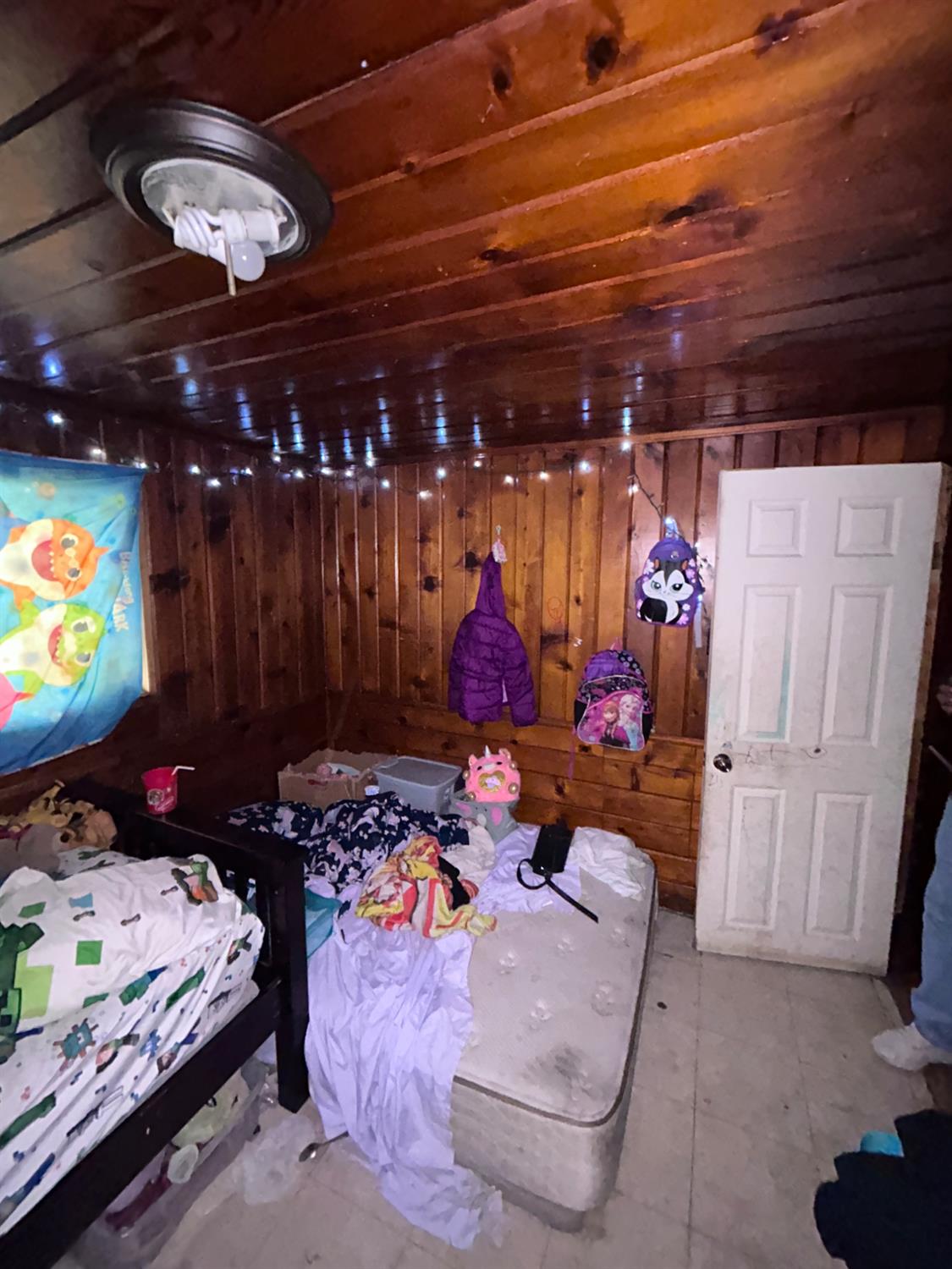 1820 Kenneth St, Modesto, CA 95351