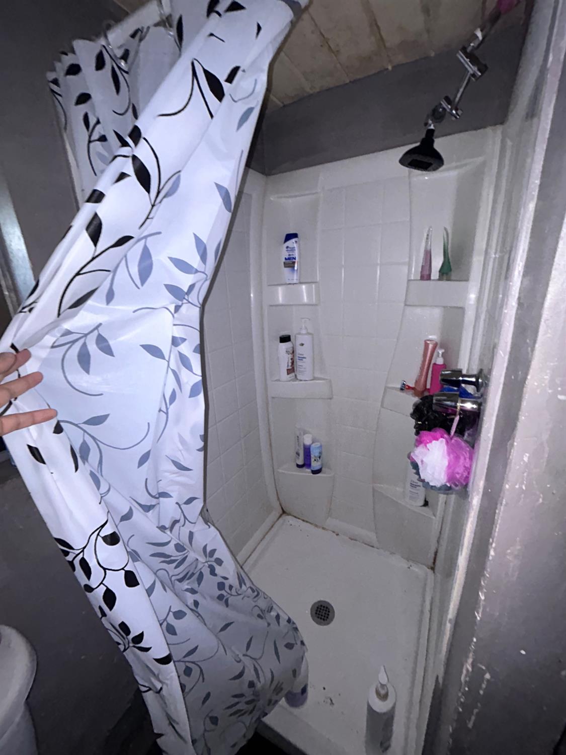 1820 Kenneth St, Modesto, CA 95351