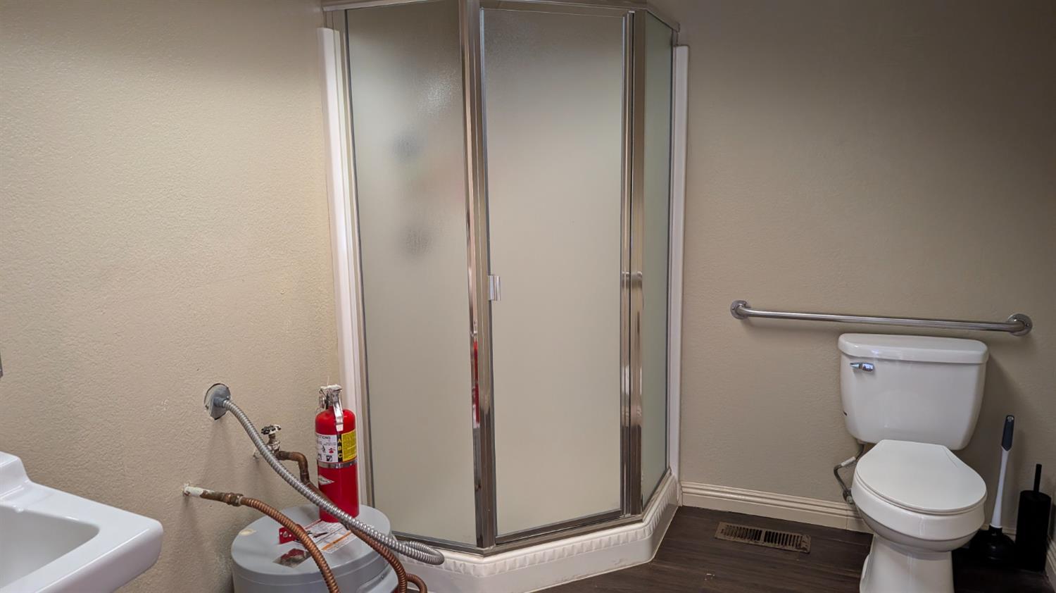 38 Copper Cove Dr #4, Copperopolis, CA 95228