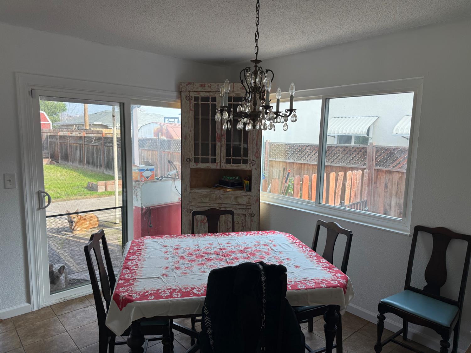 1125 Athens Ave, Modesto, CA 95350