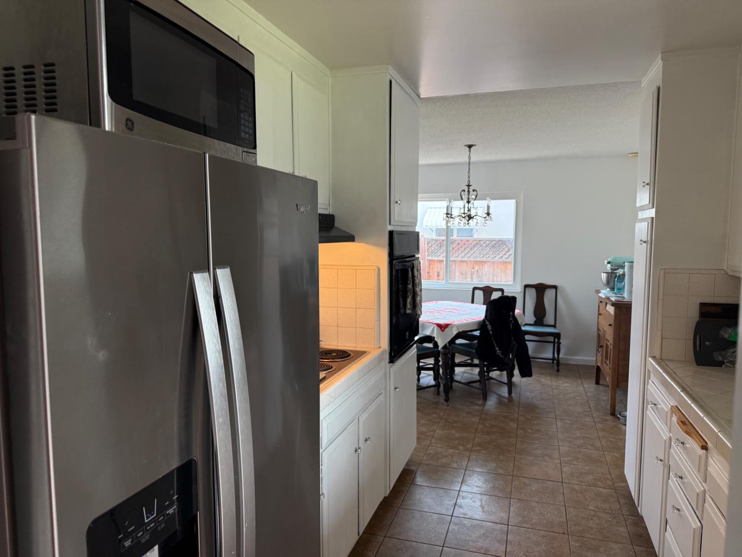 1125 Athens Ave, Modesto, CA 95350