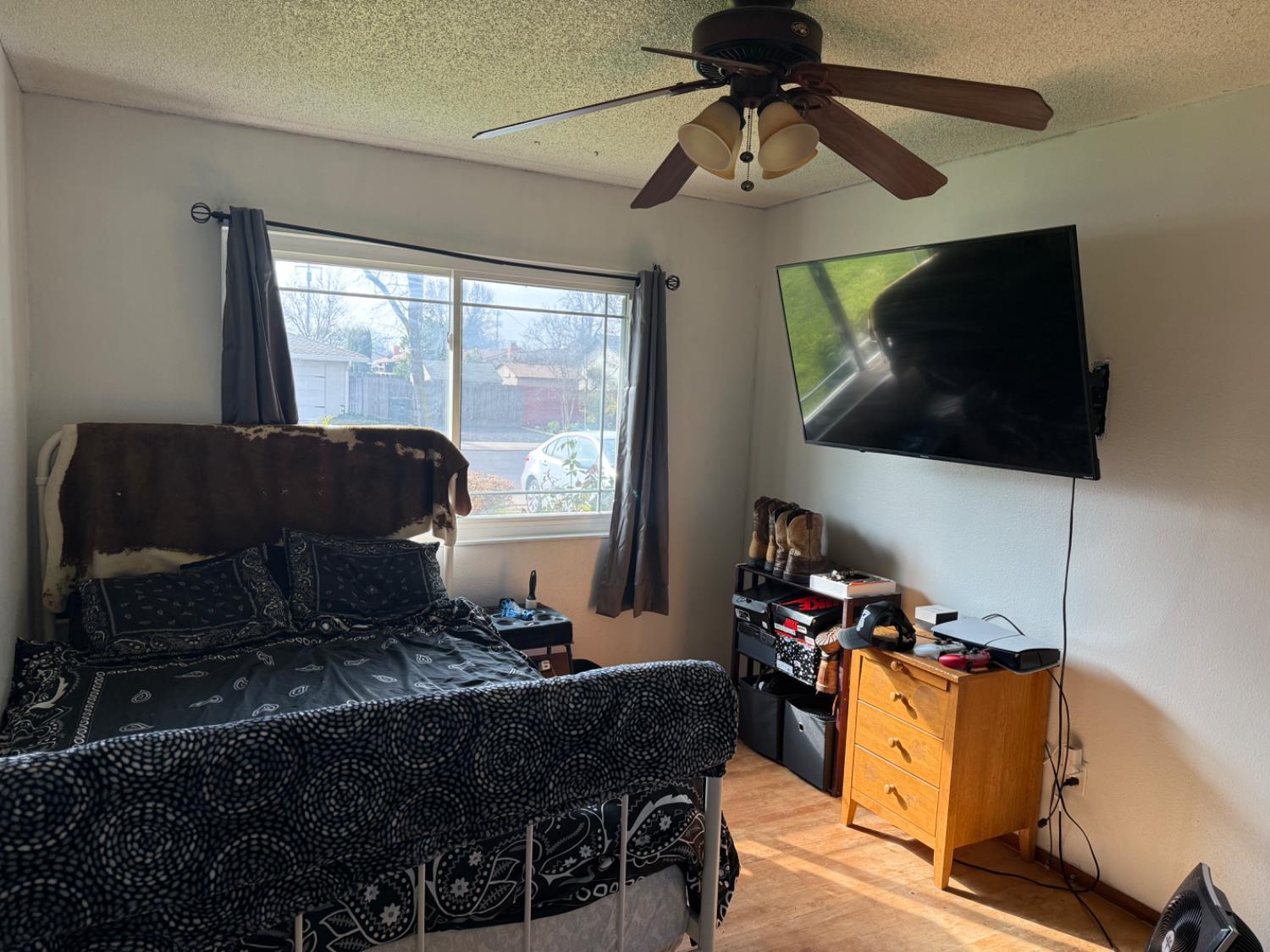 1125 Athens Ave, Modesto, CA 95350